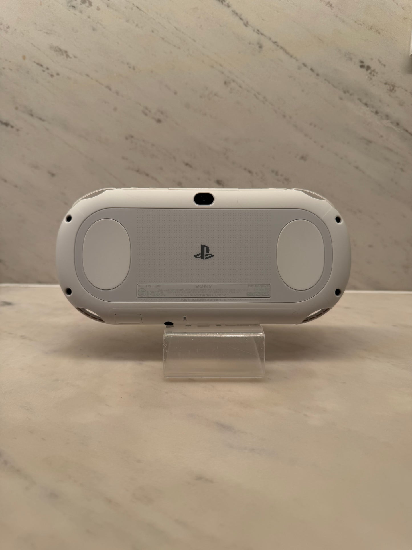 PS-Vita 2000 + FREE GAME white JP